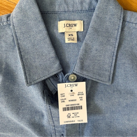 NWT J. Crew Button-Up Oxford in Signature Fit - XS - Picture 4 of 4